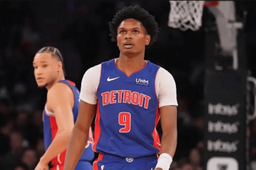 再见伊森!火箭、活塞酝酿2换1交易,1米98前锋空降休斯顿