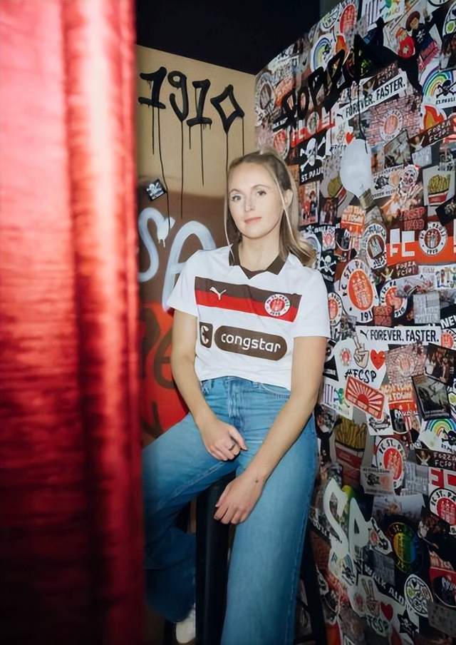 圣保利发布25/26赛季客场球衣