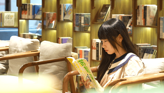 上架！和比赛一样滚烫的《苏超来了》来了！