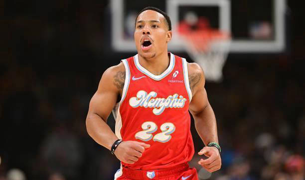 贝恩:体验奥兰多魔术训练馆的舒适与孟菲斯灰熊训练馆的清冷