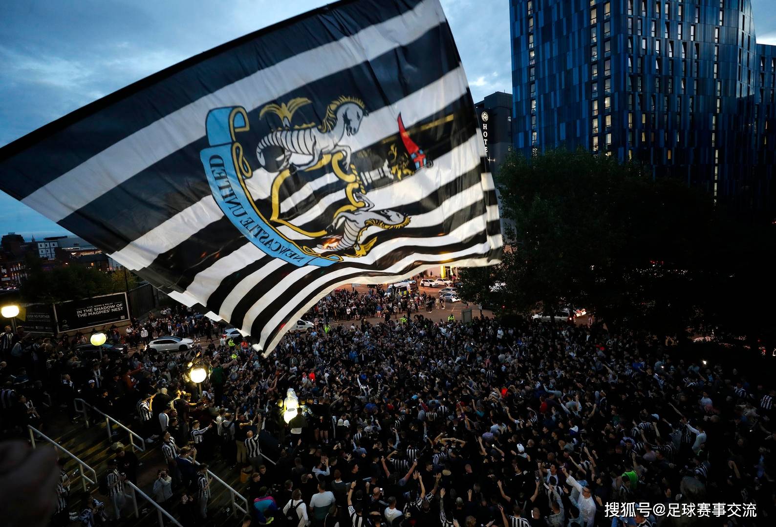 英超：切尔西vs曼联、阿斯顿维拉vs托特纳姆热刺