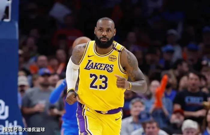 科比不如詹姆斯！史密斯称詹姆斯带领湖人从未有过黑暗赛季