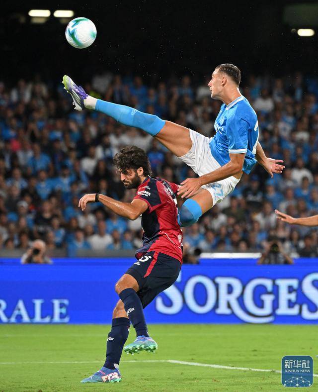 足球丨意甲：那不勒斯胜卡利亚里