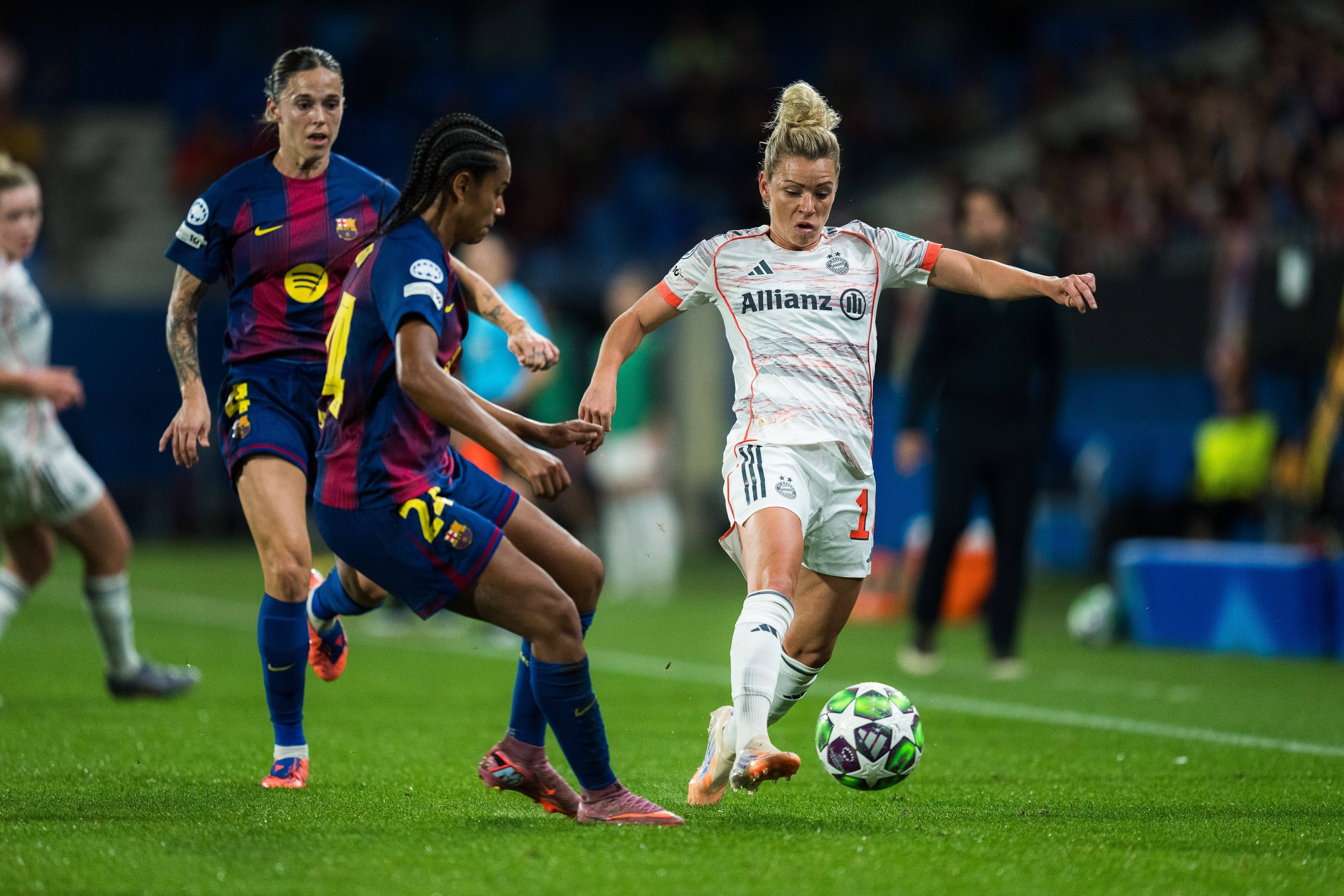 （体育）足球——欧冠女足：巴塞罗那胜拜仁慕尼黑