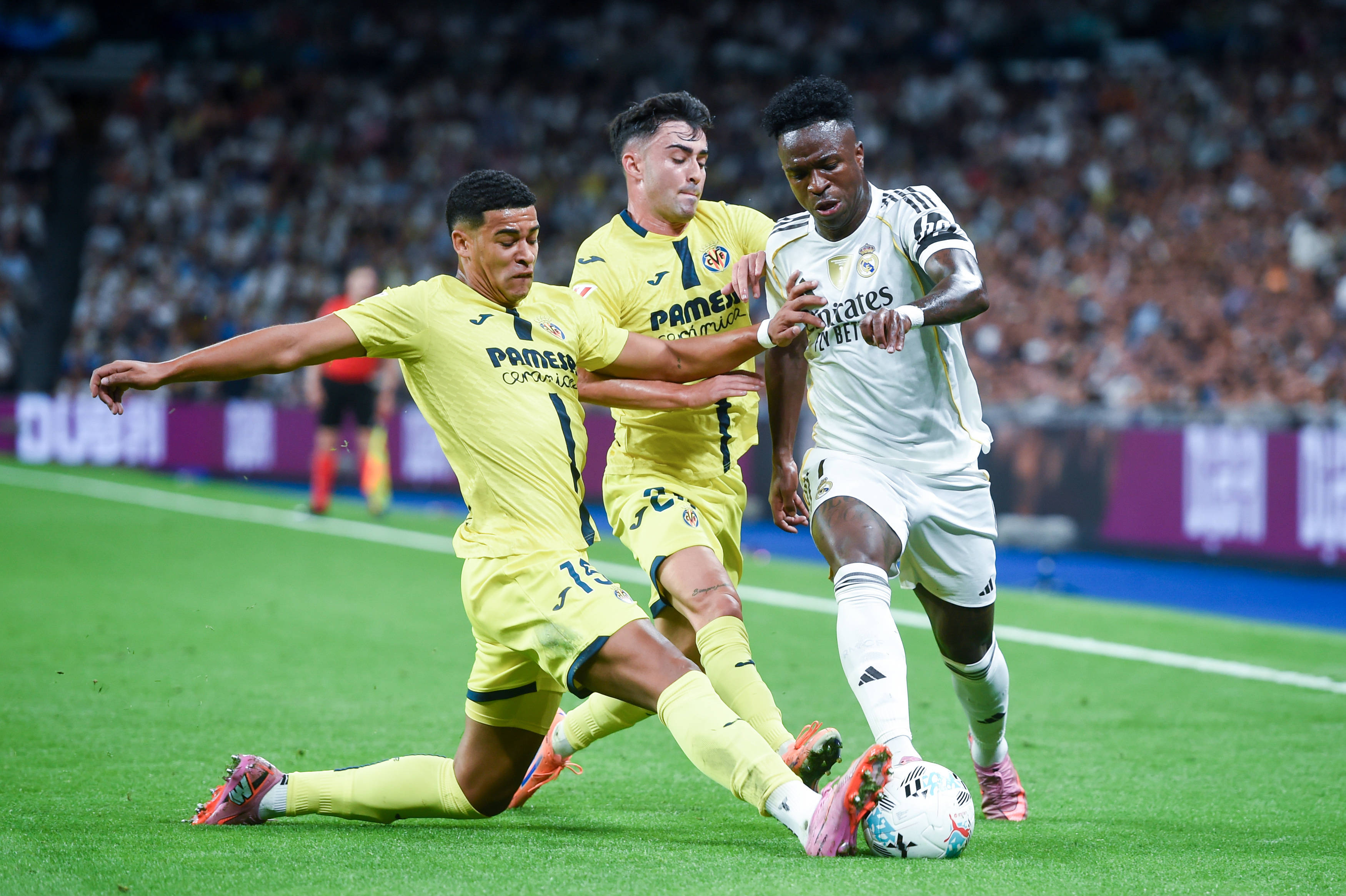 （体育）足球——西甲：皇家马德里胜比利亚雷亚尔